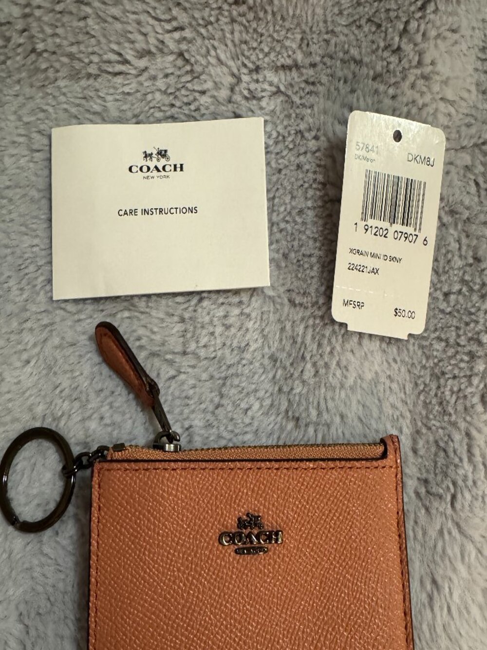 Coach Melon Mini Skinny ID Case Wallet 57841 Like New